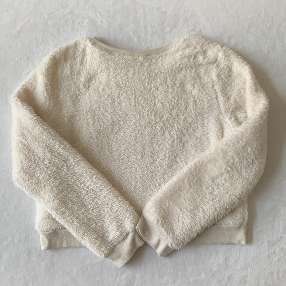 Abercrombie & Fitch Sherpa Cropped Pullover Crew - Picture 4 of 4